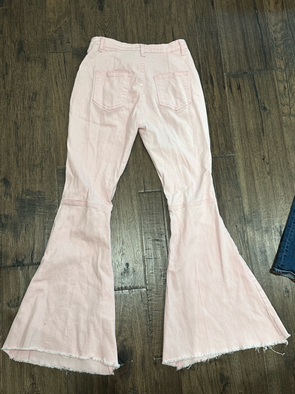 Light Pink Flared Jeans SHEIN - Picture 2 of 7